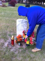 2011-10-26-Mom & Dads Grave-01.jpg